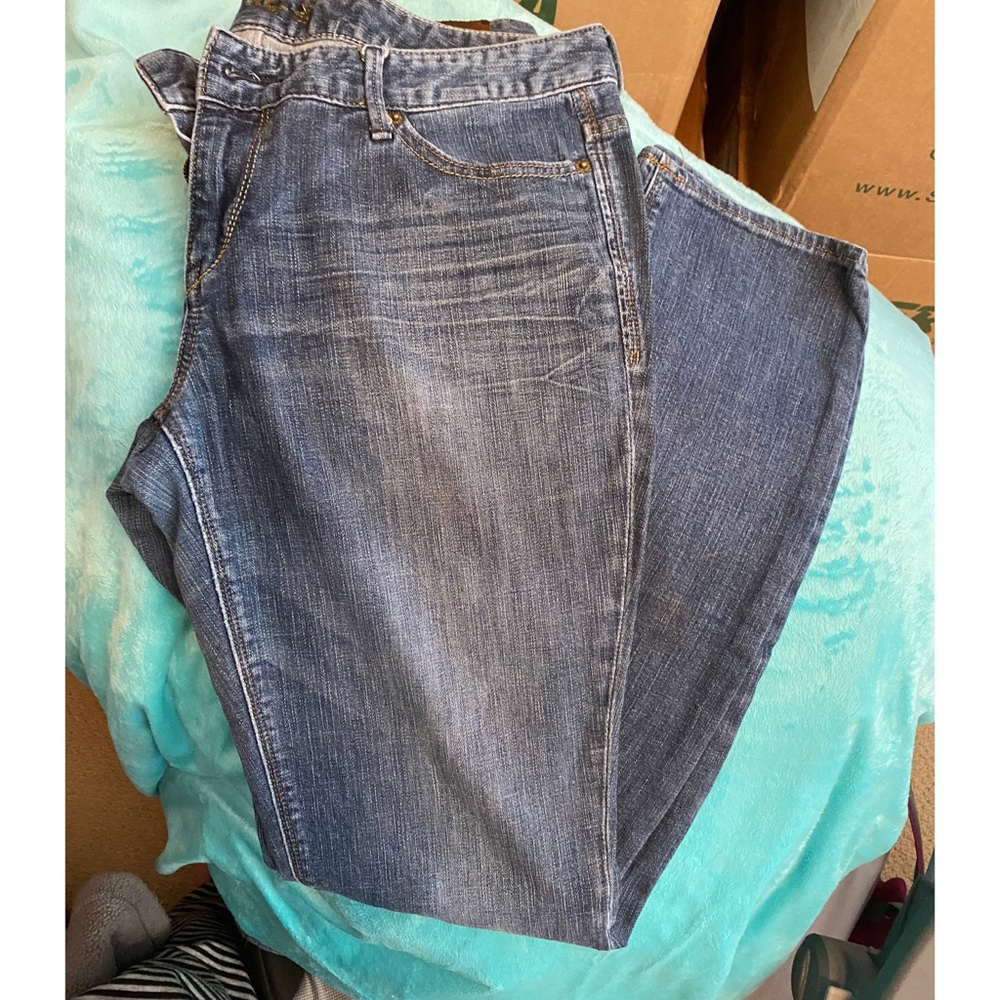 Jeans - Picture 3 of 4